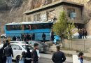 19 مصابا بارتطام حافلة سياح بمتجر في مصيف بيخال