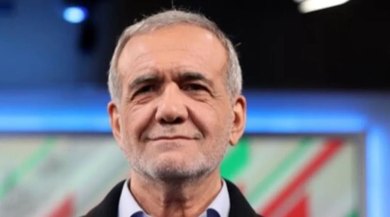 الرئيس الإيراني: أحبطنا المؤامرات ويجب إشراك الشعب بالسلطة الرئيس الإيراني: أحبطنا المؤامرات ويجب إشراك الشعب بالسلطة