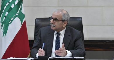 رئيس الوزراء اللبناني: نجري اتصالات لتجنيب لبنان تداعيات الحرب الدائرة في المنطقة رئيس الوزراء اللبناني: نجري اتصالات لتجنيب لبنان تداعيات الحرب الدائرة في المنطقة