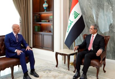 رئيس مجلس القضاء الأعلى يستقبل المبعوث الأمريكي الخاص رئيس مجلس القضاء الأعلى يستقبل المبعوث الأمريكي الخاص