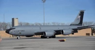 سقوط طائرة تزويد وقود أمريكية في صحراء غرب العراق خلال عملية عسكرية