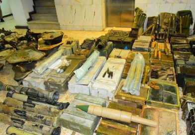 عملية أمنية في بغداد تسفر عن إلقاء القبض على متهمين اثنين وضبط أسلحة وأموال عائدة الى المتهم ( اسماعيل المكنى ابو درع)