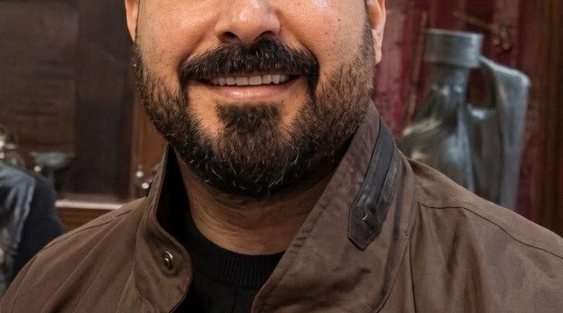 لديه قناة فضائية ومصرف من هو رئيس الوزراء الجديد؟