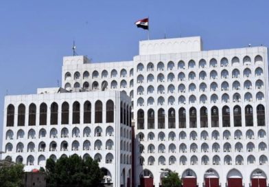 الخارجية : العراق ليس طرفاً في هذا النزاع ولا يرغب في أن يكون جزءاً منه الخارجية : العراق ليس طرفاً في هذا النزاع ولا يرغب في أن يكون جزءاً منه