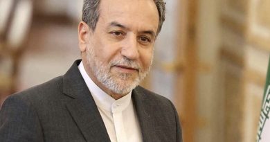 عراقجي : خلال أسبوعين سيكون المرور الآمن عبر مضيق هرمز ممكناً من خلال التنسيق مع القوات المسلحة الإيرانية عراقجي : خلال أسبوعين سيكون المرور الآمن عبر مضيق هرمز ممكناً من خلال التنسيق مع القوات المسلحة الإيرانية