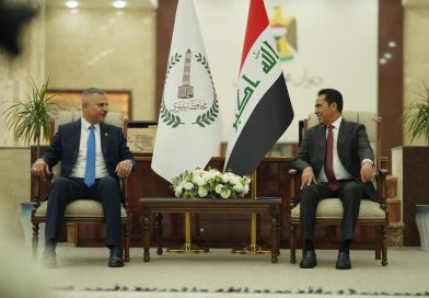 زيادة اعداد الموظفين وساعات العمل في دائرة البطاقة الموحدة بالجانب الايمن من الموصل زيادة اعداد الموظفين وساعات العمل في دائرة البطاقة الموحدة بالجانب الايمن من الموصل
