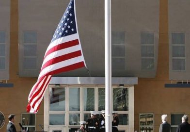 السفارة الأمريكية في بغداد تنصح مواطنيها في العراق بتوخي الحذر السفارة الأمريكية في بغداد تنصح مواطنيها في العراق بتوخي الحذر