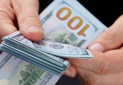 مجلس صرافي أربيل يصدر قراراً جديداً لتنظيم تداول فئات الدولار في الأسواق