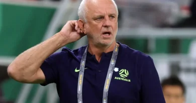 اتحاد الكرة العراقي يجدد عقد آرنولد لقيادة المنتخب الوطني
