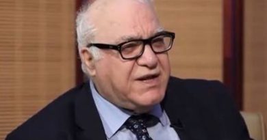 الراتب كل 40 يوماً.. مستشار الزيدي المالي يتحدث عن فرضية “كسب الزمن” لجمع الإيرادات الراتب كل 40 يوماً.. مستشار الزيدي المالي يتحدث عن فرضية “كسب الزمن” لجمع الإيرادات