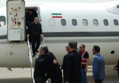 وزير الخارجية الإيراني يصل إلى النجف وزير الخارجية الإيراني يصل إلى النجف