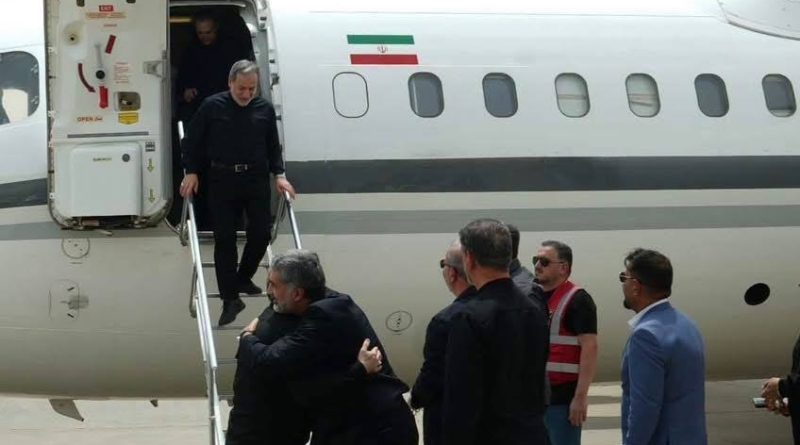 وزير الخارجية الإيراني يصل إلى النجف وزير الخارجية الإيراني يصل إلى النجف
