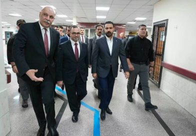 الزيدي يوجه وزارة الصحة بمتابعة حالات العلاج للجرحى من جميع صنوف القوات الأمنيةوالحشد الشعبي