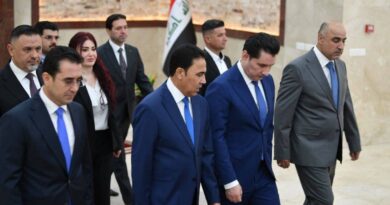 الدخيل يستقبل وفد كتلة الديمقراطي الكردستاني النيابية برئاسة شاخوان عبدالله الدخيل يستقبل وفد كتلة الديمقراطي الكردستاني النيابية برئاسة شاخوان عبدالله